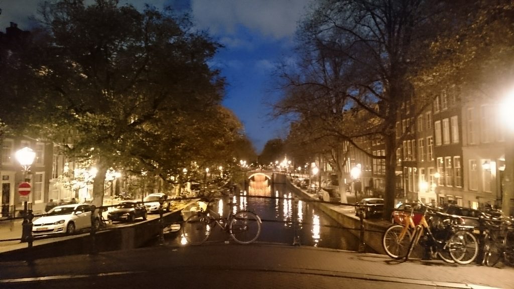 Canal Amsterdam nuit
